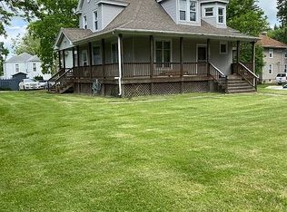 1820 Maple St, Alton, IL 62002