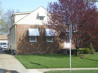 3675 Rocky River Dr, Cleveland, OH 44111