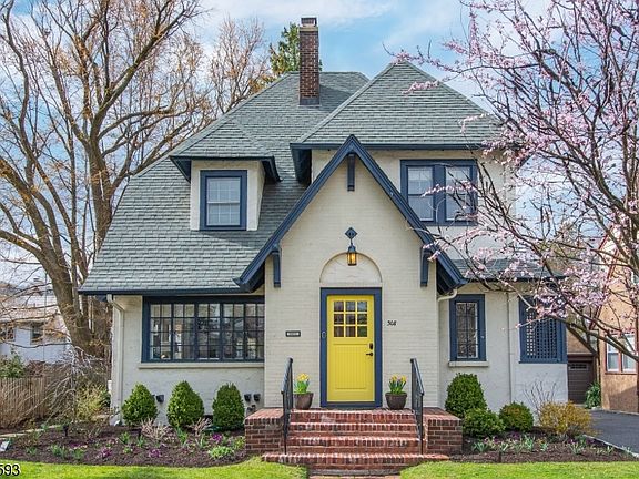 308 Valley Rd Montclair Nj 07042 Zillow