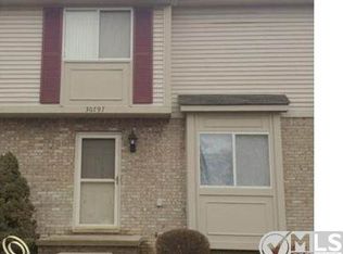30797 Plum Lane Dr, Madison Heights, MI 48071