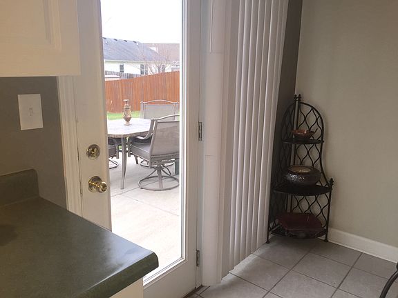 4th image of 2213 Southaven Blvd