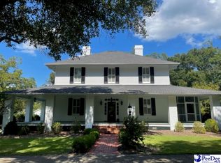 416 3rd St, Cheraw, SC 29520