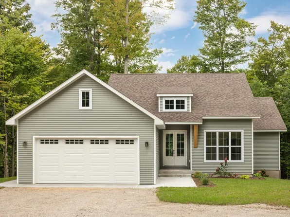 5686 W Timberview Trl, Empire, MI 49630