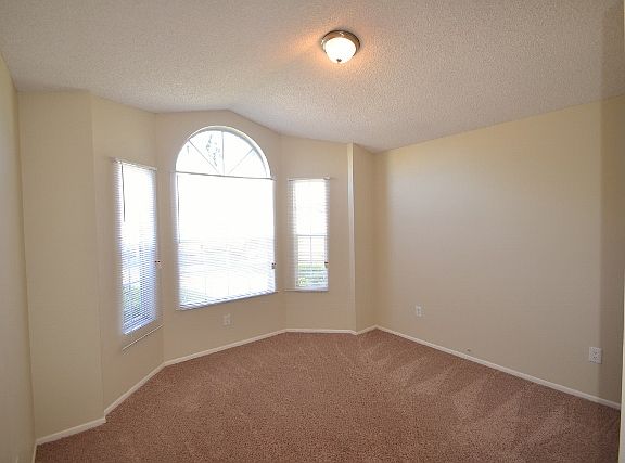 5th image of 12535 Newfield Dr