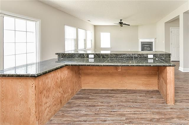 1st image of 4270 Everest Dr