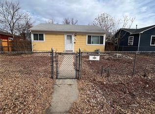 1616 Newark St, Aurora, CO 80010