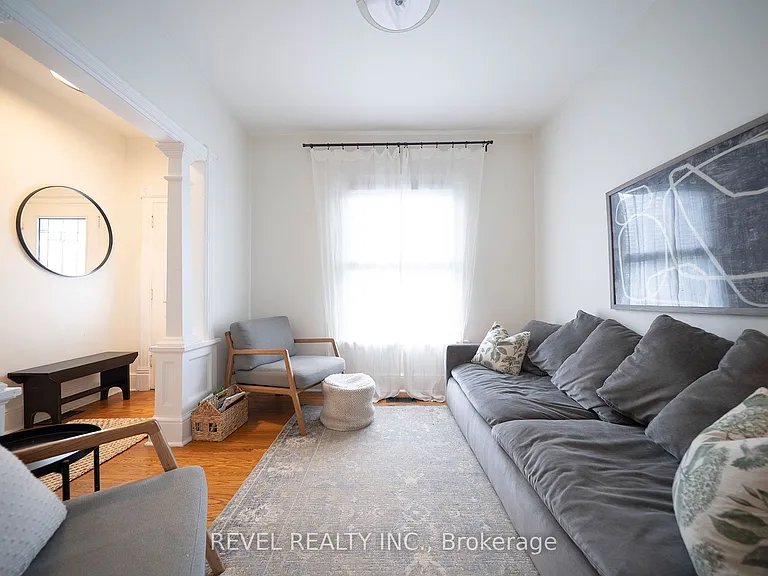 22 Lawrence St — Photo 4