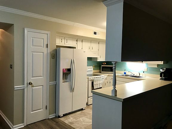 4th image of 114 Wellesley Dr