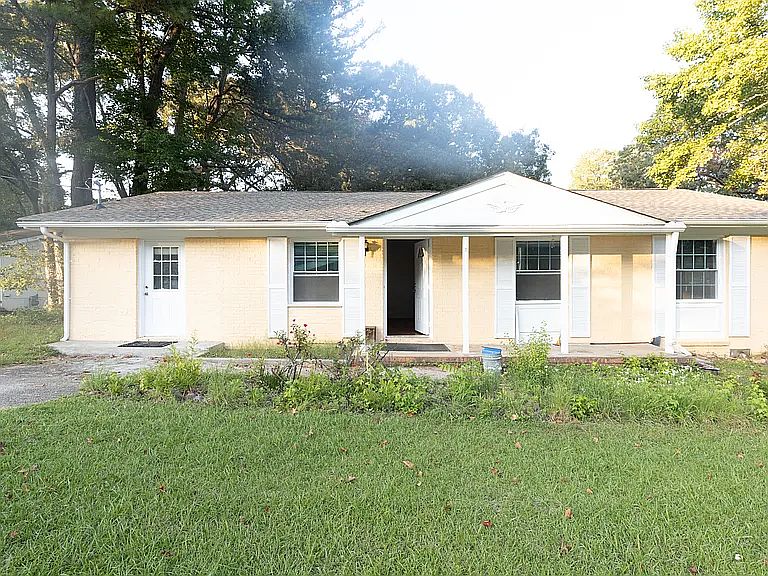 1st image of 595 Lancelot Dr