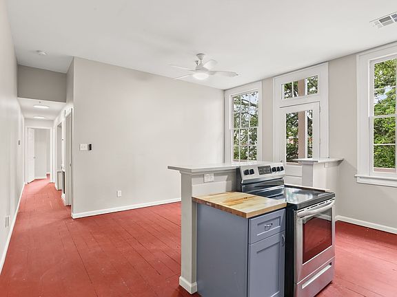 3rd image of 2103-05 Baronne St #2D
