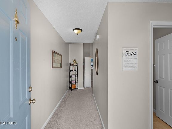 3rd image of 7757 Applecross Rd