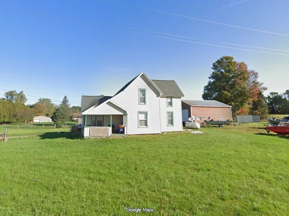 24 S Hillside St, Roxbury, ME 04275