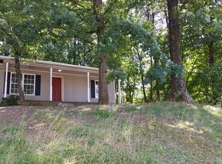 1439 Swan St, Greensboro, NC 27407