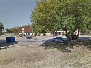 210 S Lamar St, Itasca, TX 76055