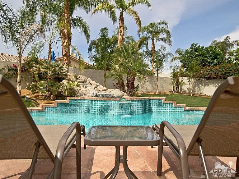 5 Victoria Falls Dr — Photo 7