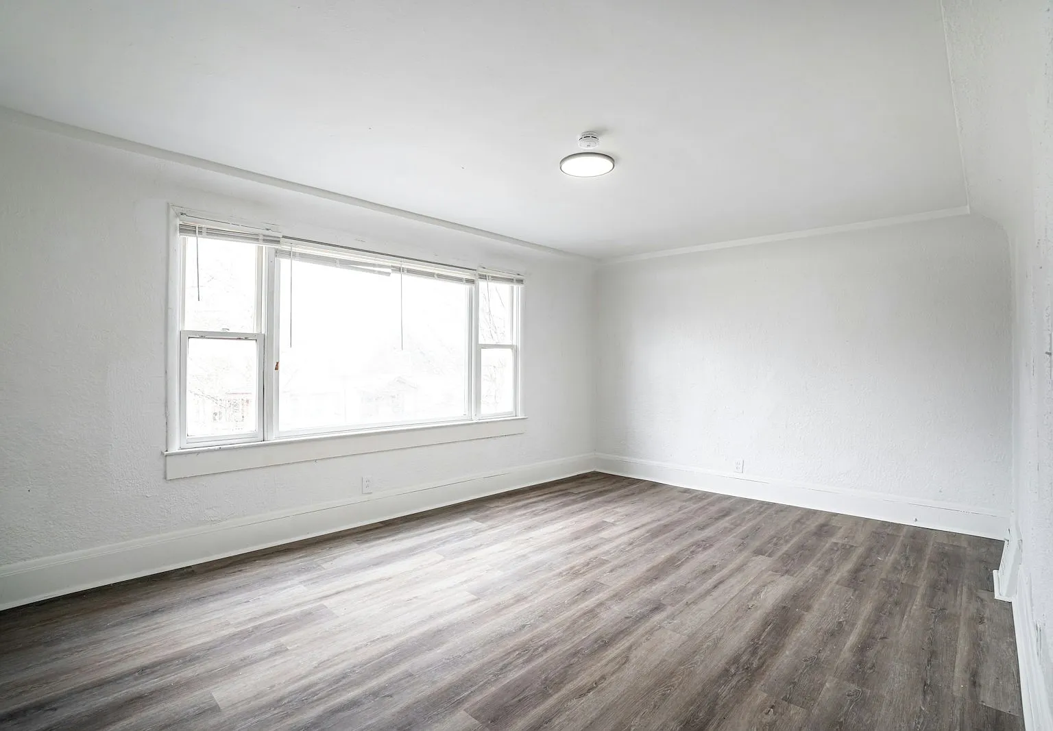 3180 North 15th Street, Unit B (Upstairs) — Photo 2