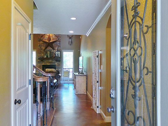 5th image of 5209 Vintage Oaks Ct