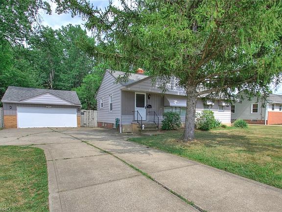 2nd image of 839 E 305th St