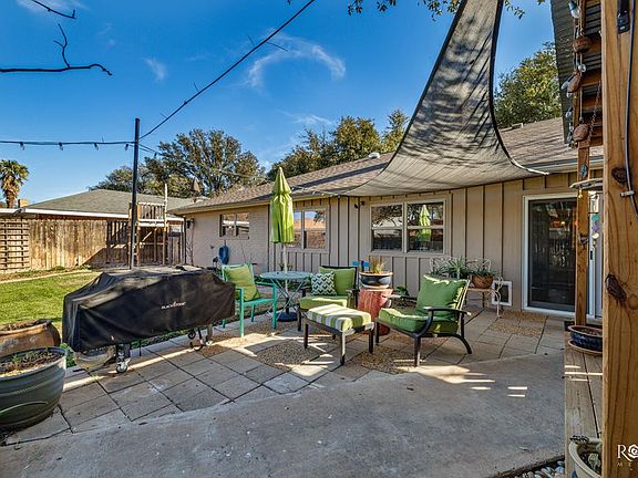5th image of 3110 Alta Vista Ln