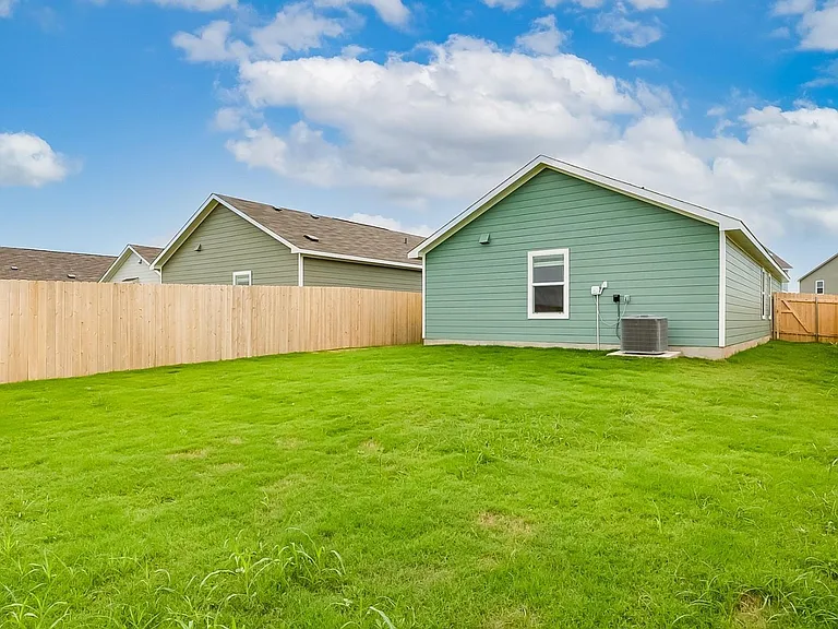 1105 Catfish Ln — Photo 27