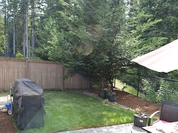 3rd image of 10279 238th Pl NE