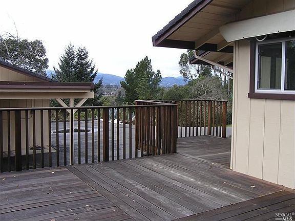 2nd image of 112 Woodland Dr
