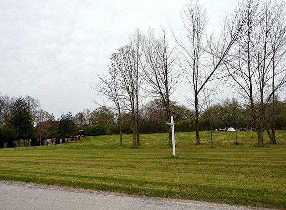 2nd image of 6013 Tulip Ln