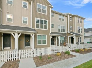 14863 S White Rock Ln, Bluffdale, UT 84065
