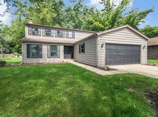 370 Allison Ct, Grayslake, IL