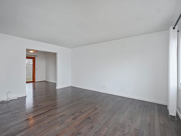 5th image of 264 Pueblo Dr
