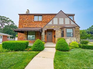 2977 Military St, Port Huron, MI 48060