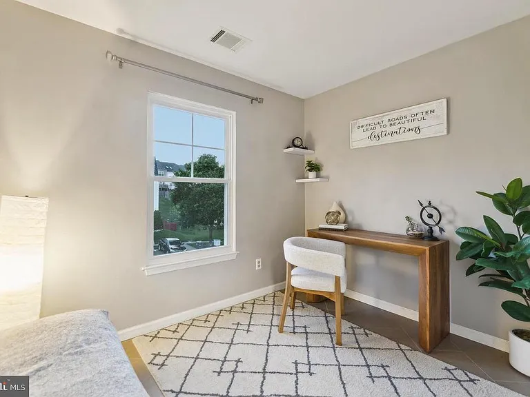 3942 Hartlake St — Photo 18