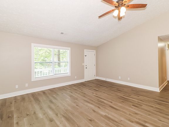 3rd image of 1403 River Landing Way