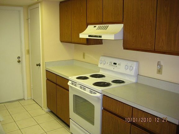 5th image of 483 Floral Dr