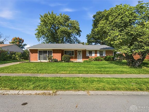 2nd image of 2525 Allenby Pl