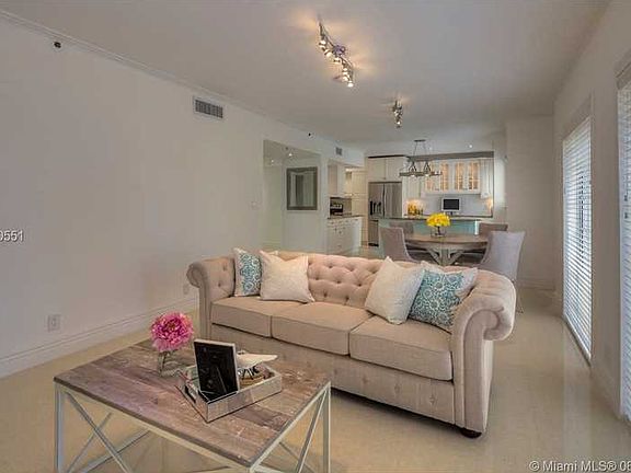 5th image of 120 Jefferson Ave APT 12016