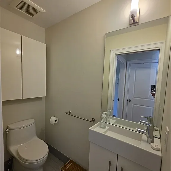 66 Oxford St #4 — Photo 12
