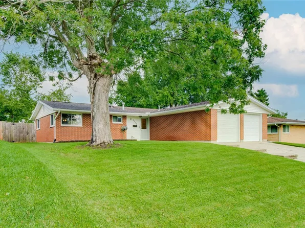 1377 Maplegrove Dr, Fairborn, OH 45324