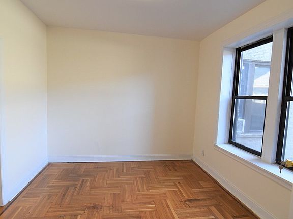 4th image of 909 Avenue T APT B4