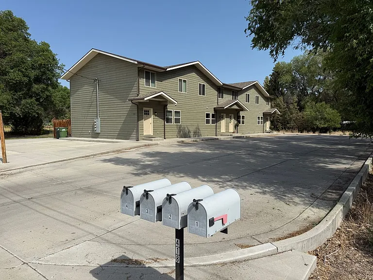 418 W Pershing — Photo 52