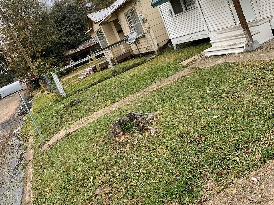 1st image of 607 E Jefferson St