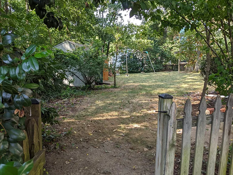 5900 Valley View Dr — Photo 6