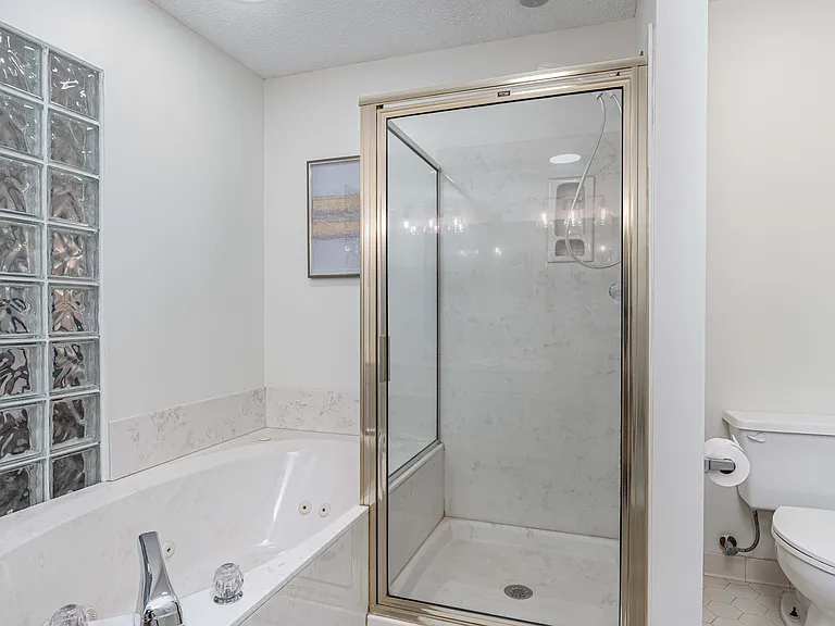 1850 Atlantic Dr #633 — Photo 19
