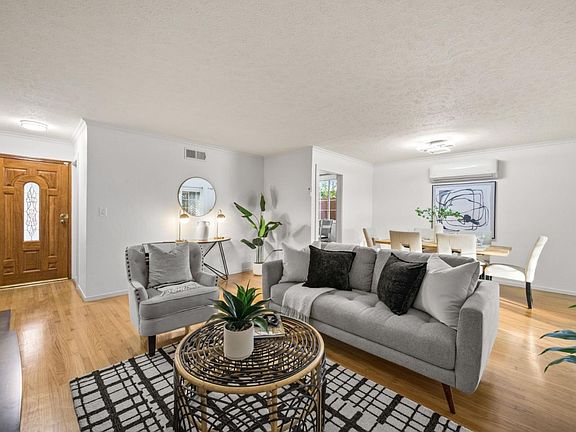 4th image of 30487 Carroll Ave