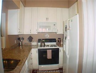 4th image of 7600 N Lakeside Village Dr