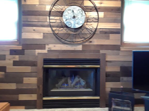 3rd image of 4422 Skyview Dr