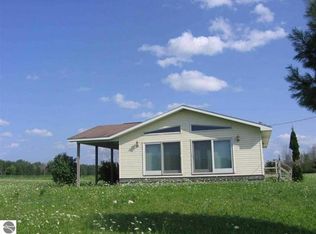 3955 Putnam Rd, Hale, MI 48739