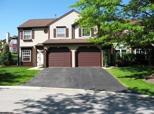 336 Ascot Ln #47B, Streamwood, IL