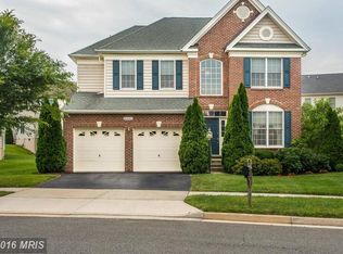 42845 Esther Ct, Chantilly, VA 20152