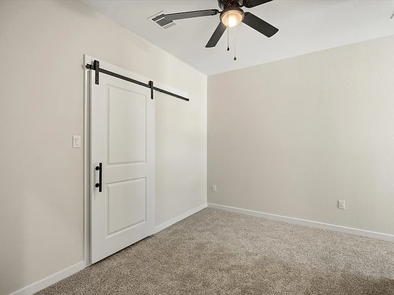 597 Galt Dr — Photo 18